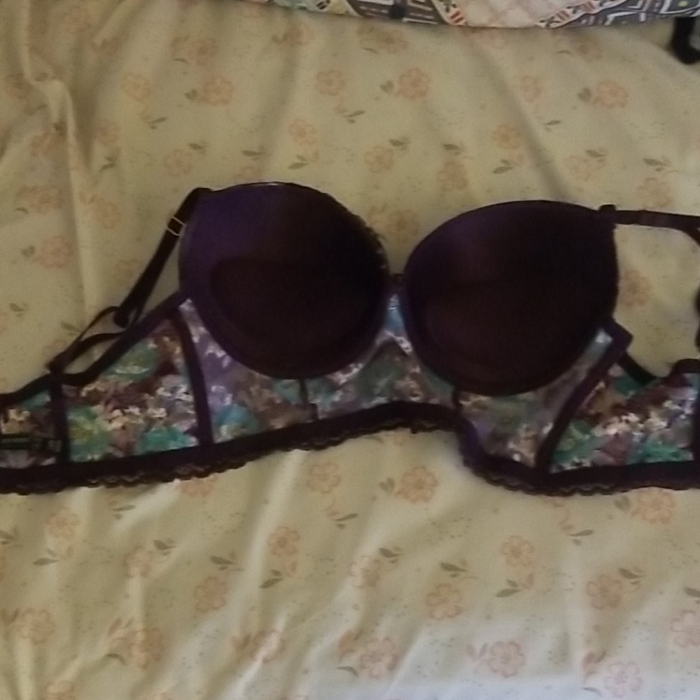 36B Lingerie bra - Picture 2 of 4